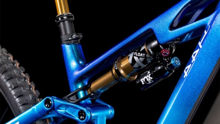 Cube Stereo Hybrid ONE44 HPC AT 800 actionteam – Bild 4