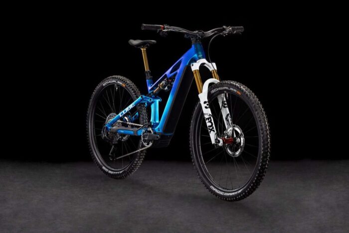 Cube Stereo Hybrid ONE44 HPC AT 800 actionteam – Bild 7