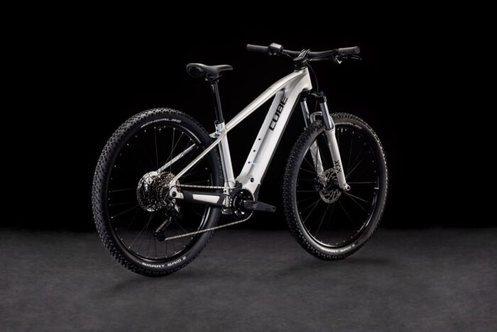 Cube Reaction Hybrid ONE 800 silver´n´black – Bild 7